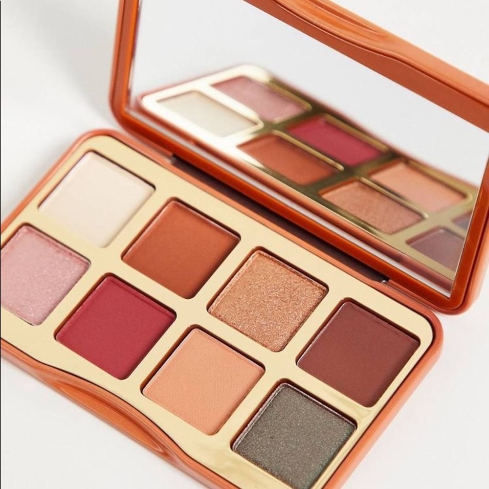 NWT Too Faced Limited Edition Forbidden Fruitcake Doll-Size Eyeshadow Palette - Picture 4 of 16